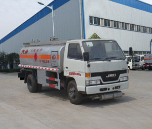 國四排放江鈴5方加油車