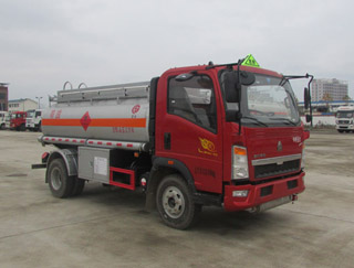 重汽悍將5噸加油車
