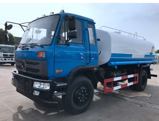 東風145 12噸灑水車