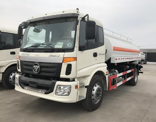 福田歐曼15噸灑水車