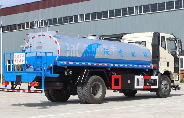 解放J6 12噸灑水車