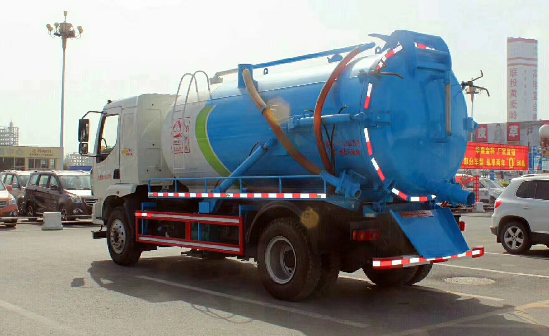 東風(fēng)柳汽14方吸污車(chē)