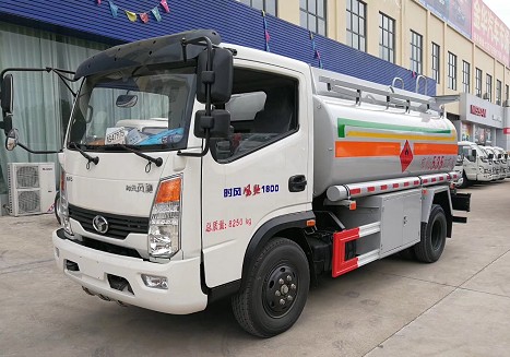 時風(fēng)風(fēng)弛5噸加油車圖片 時風(fēng)風(fēng)弛5噸加油車圖片
