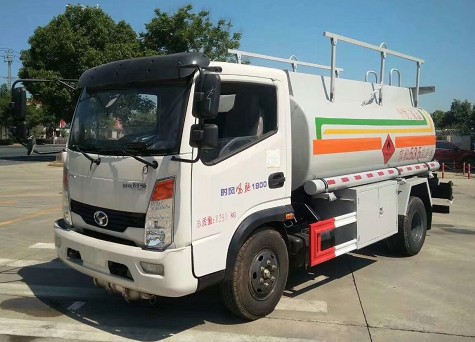 時風(fēng)風(fēng)弛5噸加油車圖片 時風(fēng)風(fēng)弛5噸加油車圖片