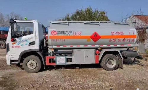 二手8.2方油罐車，山東濰坊戶！